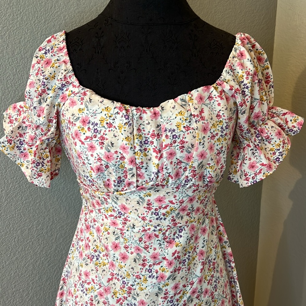 SHEIN Allover Floral Pink and White Ruched Mini Dress Size Small - Picture 3 of 9